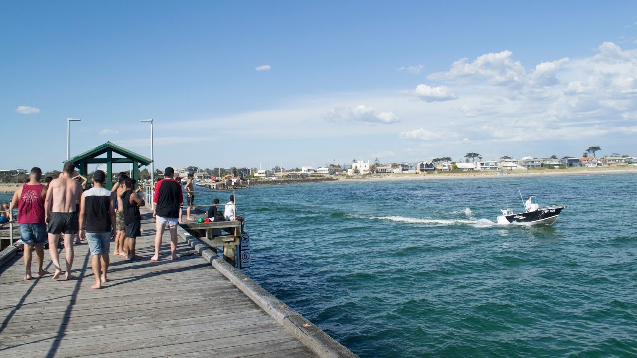 Mordialloc Beach And Pier Melbourne Australia
