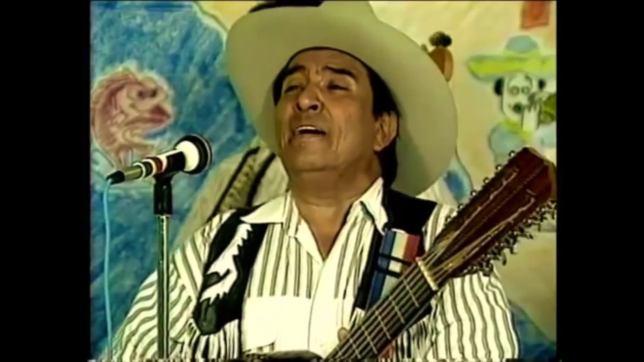 Cornelio Reyna - Por El Amor a Mi Madre (Video Oficial)
