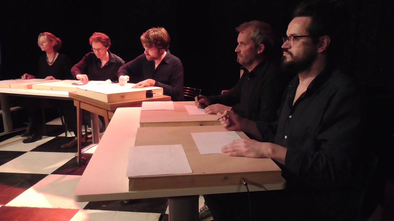 With paper (James Saunders) - OMEDOC