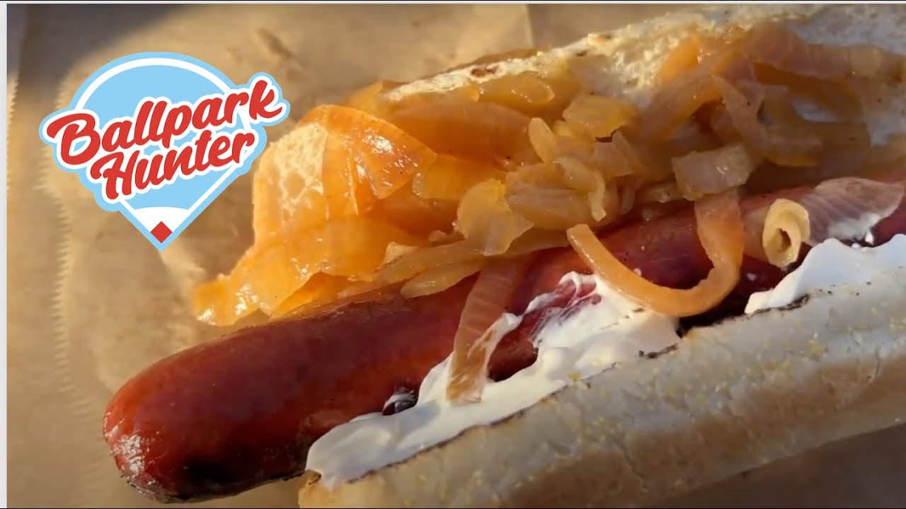 The BEST Seattle Dogs in TOWN! 🌭 #hotdogs #seahawks