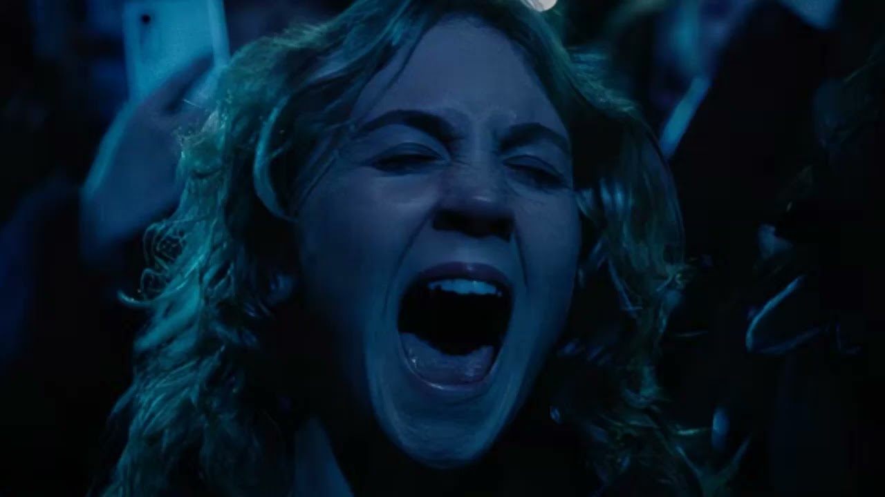 M  Night Shyamalan Promises the Trap Trailers Don't Spoil the Twist