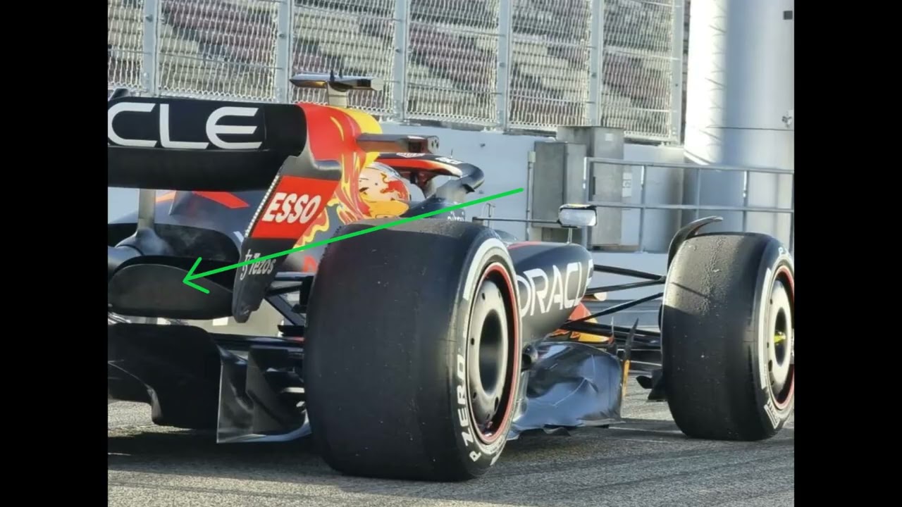 Double Rear Wing on the Redbull RB18 - F1 2022