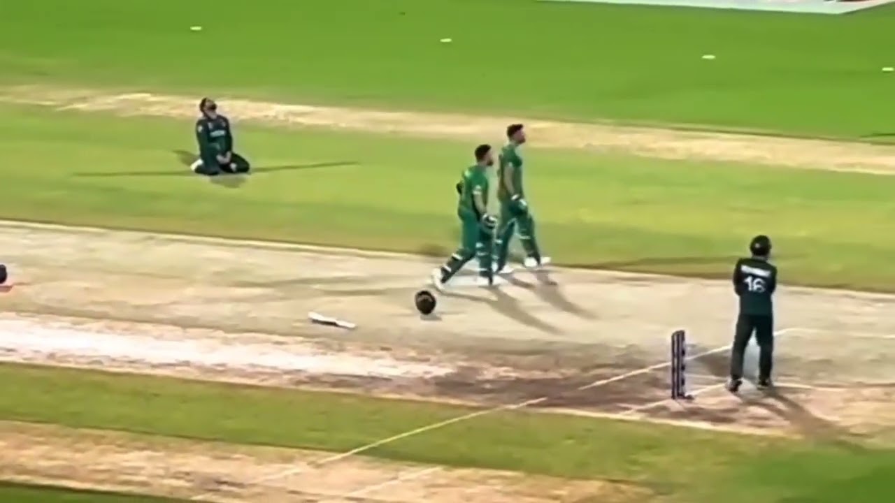 watch winning four and celebration by Keshav Maharaj after Won against Pakistan