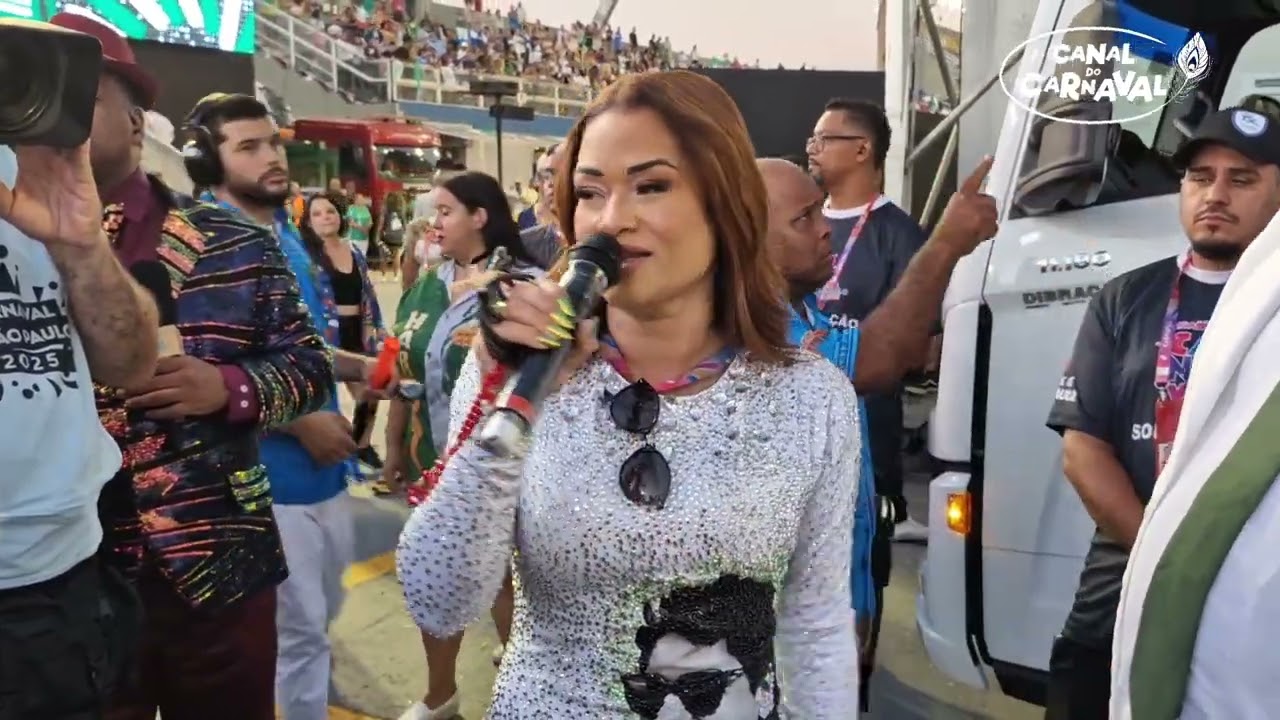 Camisa Verde e Branco | Largada Desfile Oficial 2025