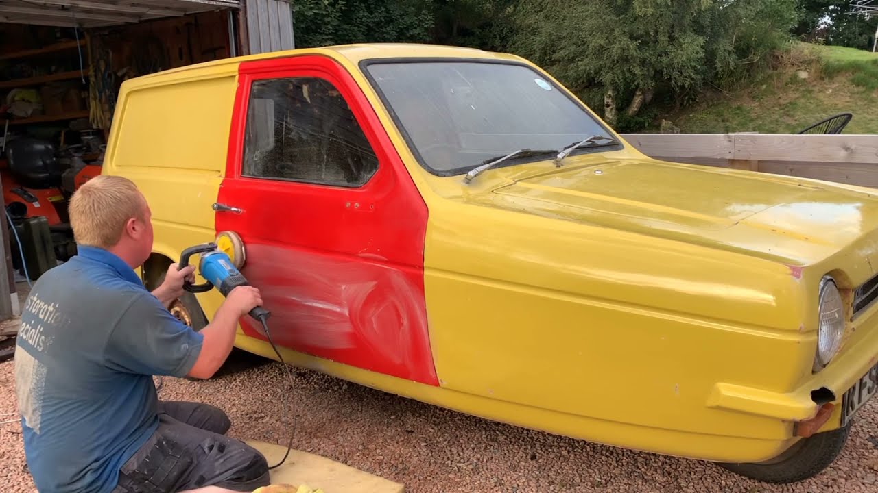 Стекловолокно и время полировки! Reliant Robin Van 1976 года