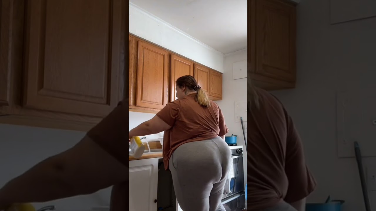 Routines 💝 morning activity - cleaning the kitchen - so it always looks clean