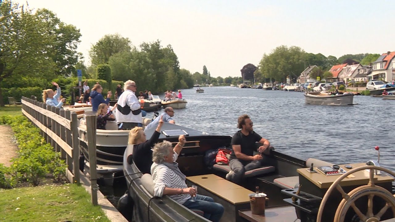 Aalsmeerse senioren verrast door Gerard Joling: 