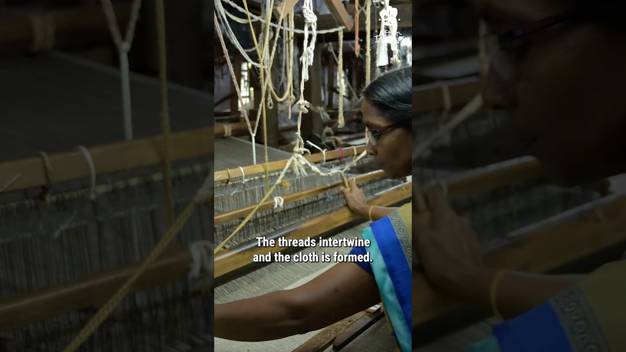 How Fabric Is Made Without Machines | Handloom Weaving Process 🤌
