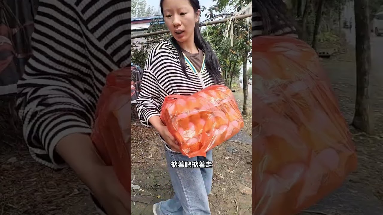 马上过节了，带着妹妹去看看俺大爷大娘#我的农村生活 #记录生活