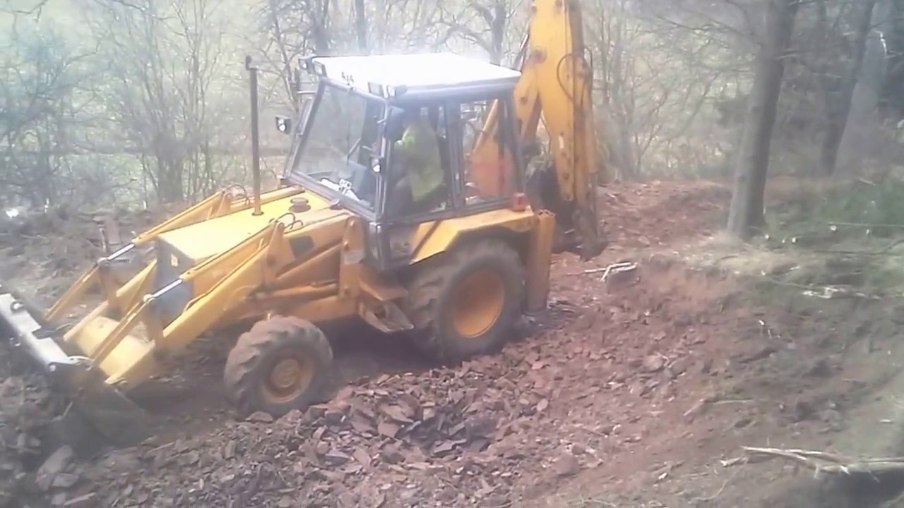 JCB 3CX und JCB 8032 beim Wegebau