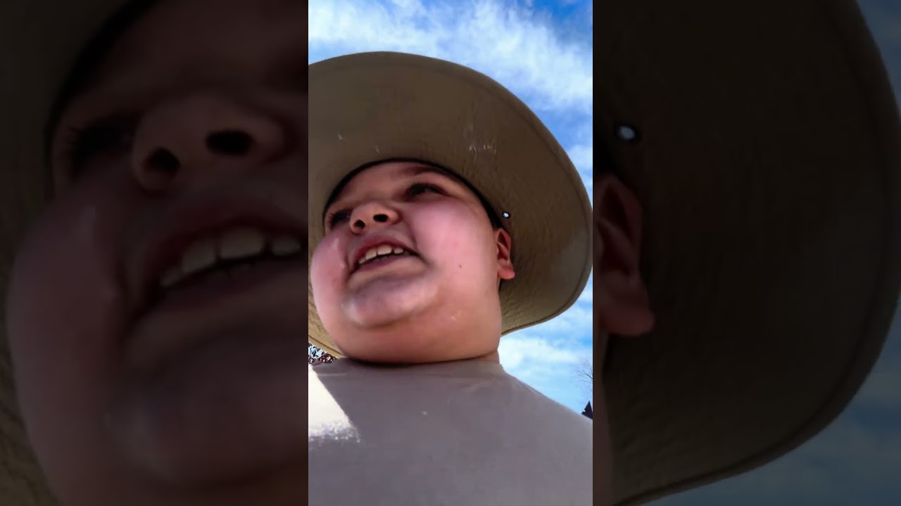 At the zoo walking part 1