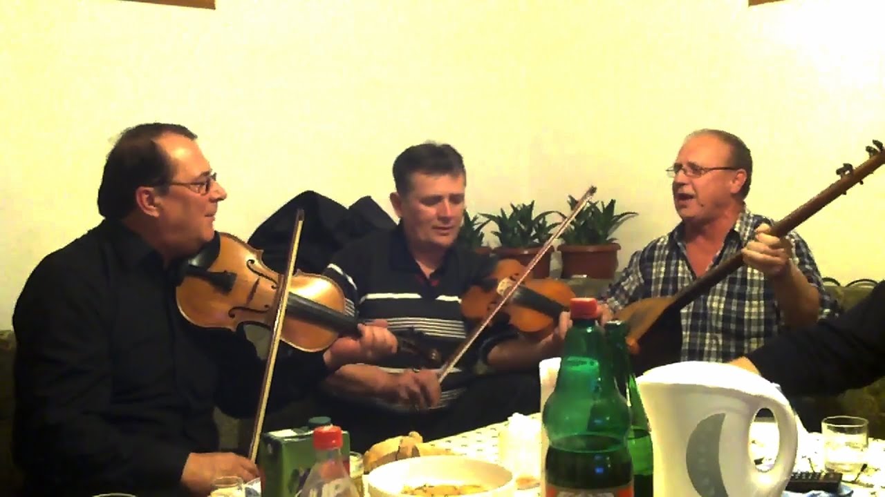 Mustafa, Alija i Cazim - Sijeda kosa, Evo lole u kolu sa dvije [Uzivo]