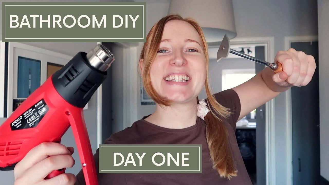 BATHROOM DIY UPDATE | DAY ONE | HEAT GUN SKIRTING BOARD PAINT REMOVAL