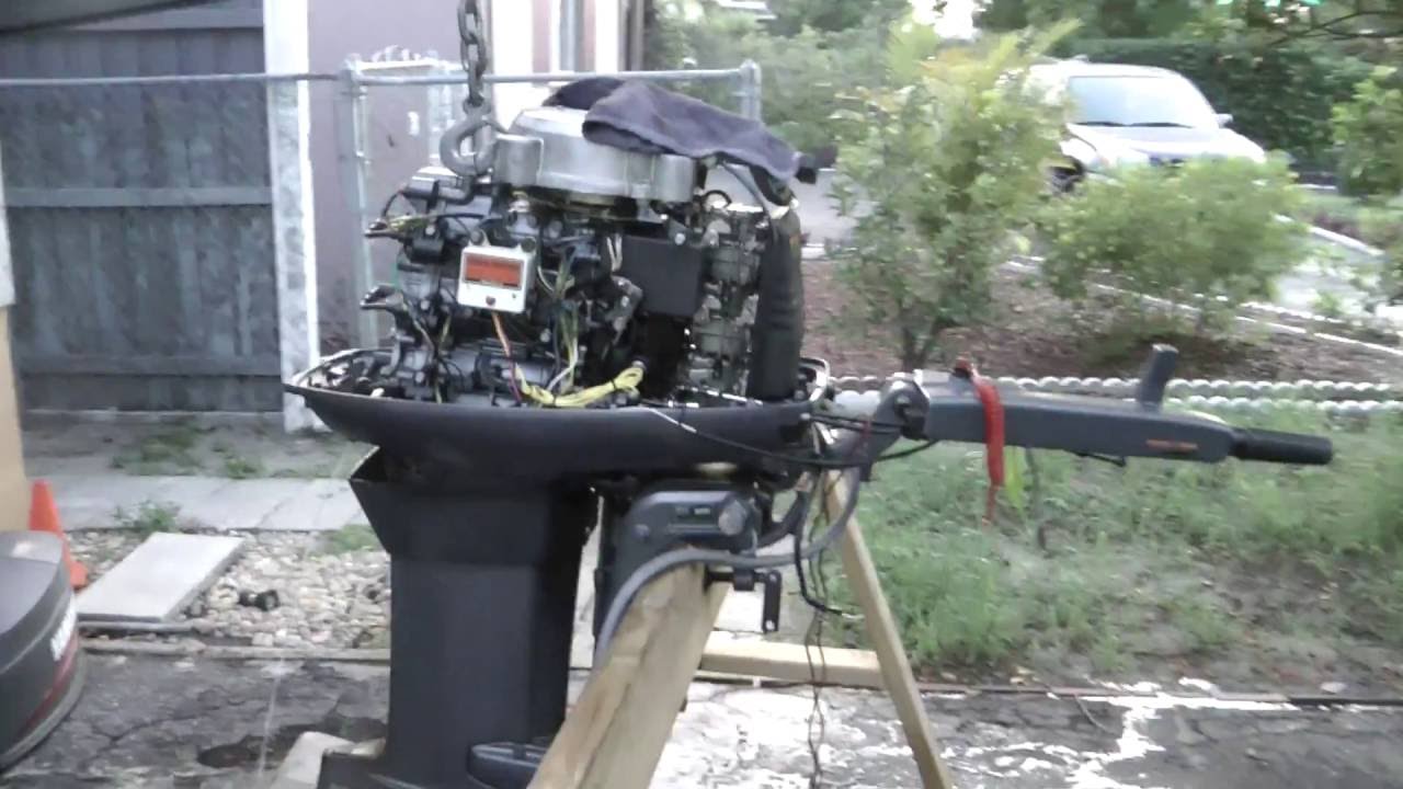 Repairing My Yamaha 40hp  2 Stroke Outboard Motor