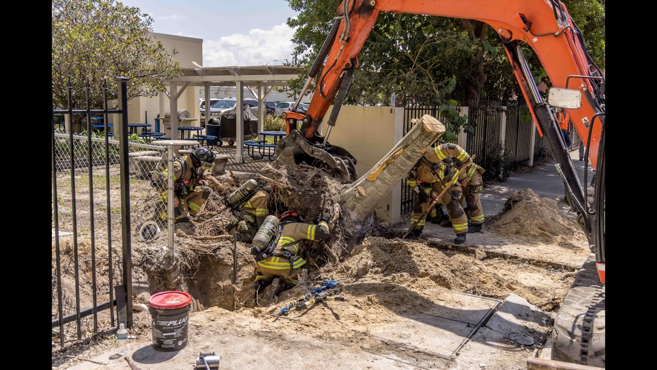 Jacksonville Fire Rescue Department hazmat team responds to broken gas line