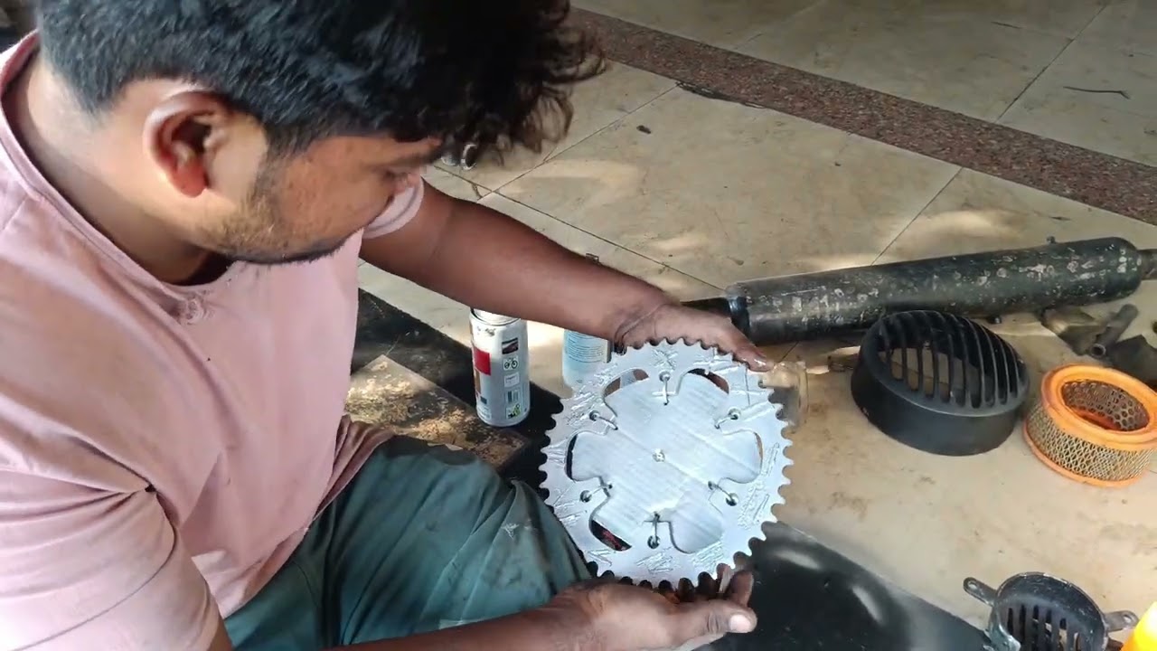 How to make a stylish clock from bike chain sprocket.Homemade bike chain sprocket clock ( PART 2 )