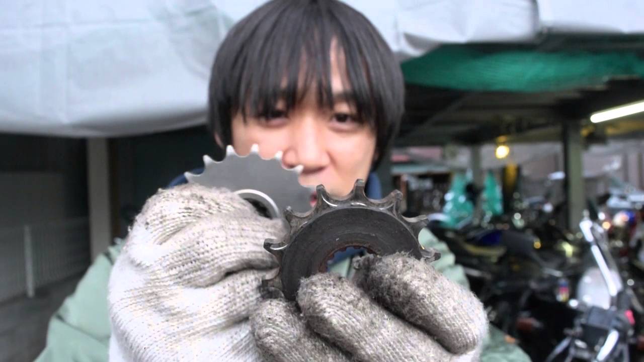 バイクのスプロケットの摩耗や交換時期を点検する方法