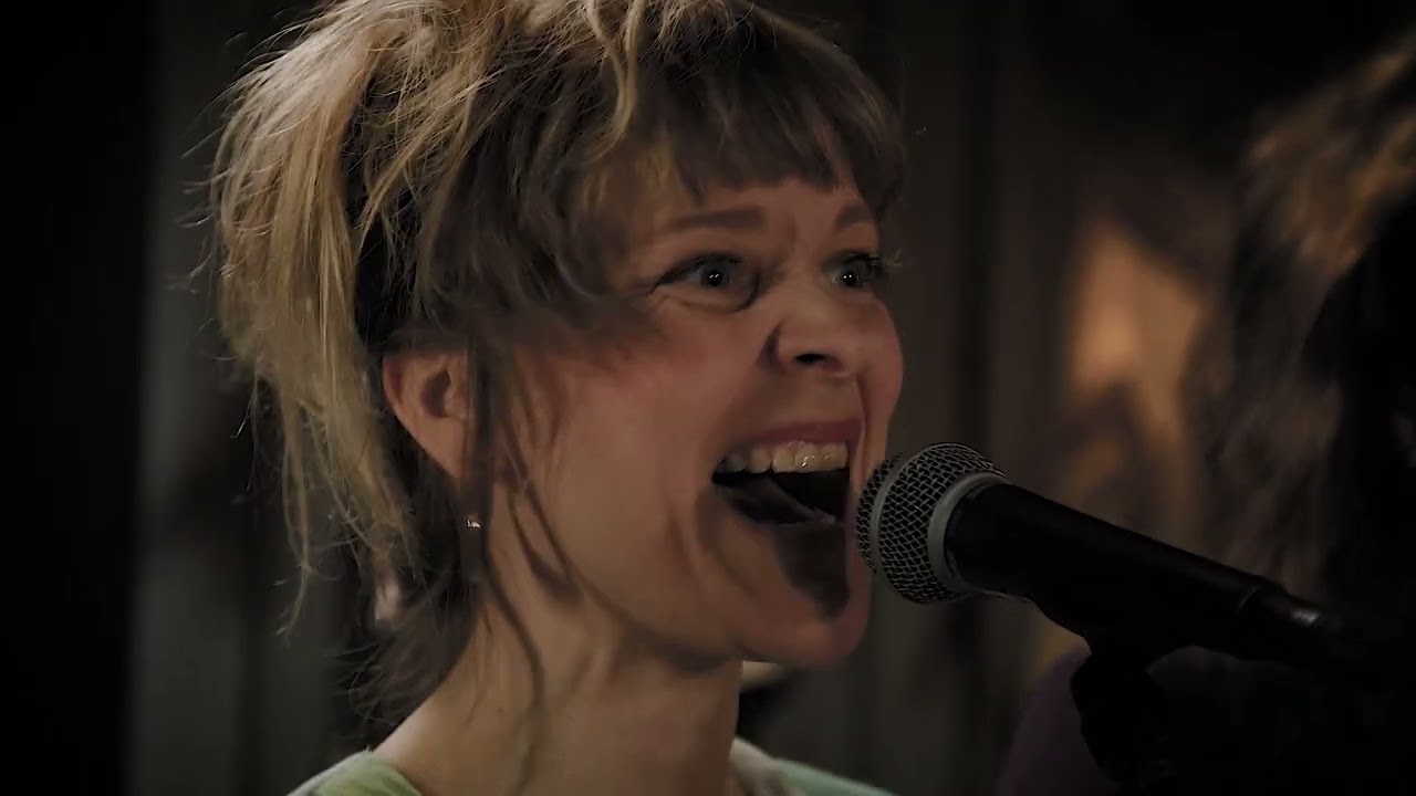 Mat Callahan & Yvonne Moore and friends: Sellavision