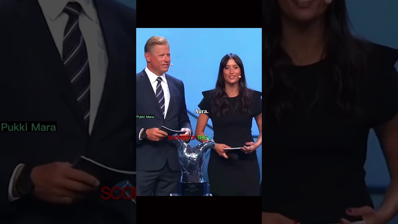 `👉Watch Messi's reaction when Ronaldo is at his best!🤣😂🥵--