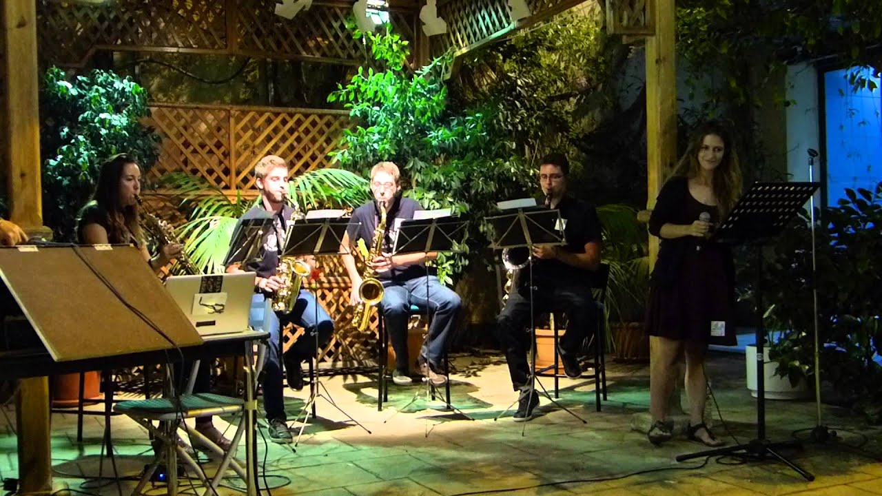 Sax n' Roses y Victòria Ros - Let my people go