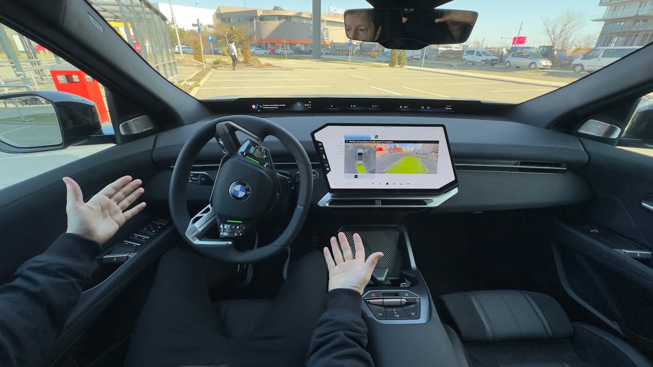 Новый BMW iX3 2026 с системой автоматической парковки.