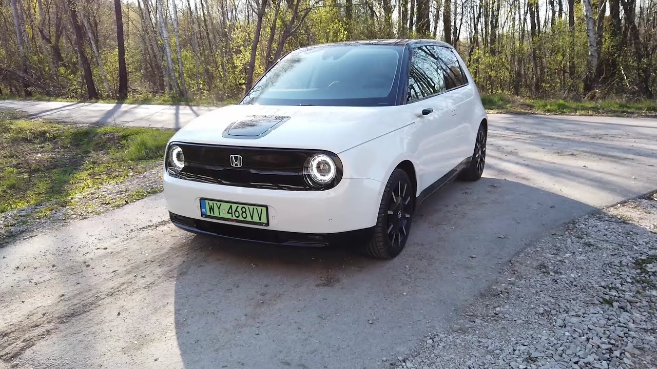 Honda E - testujemy kosmiczny samoch&oacute;d
