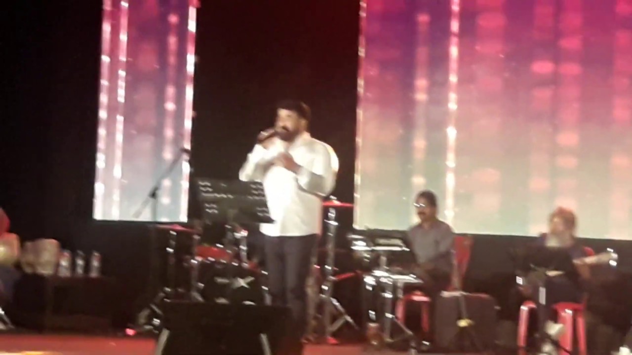MOHANLAL  SINGS  'ESWARA CHINTHAYITHONNE' .... Video and writeup  by G. Hari Neelagiri.