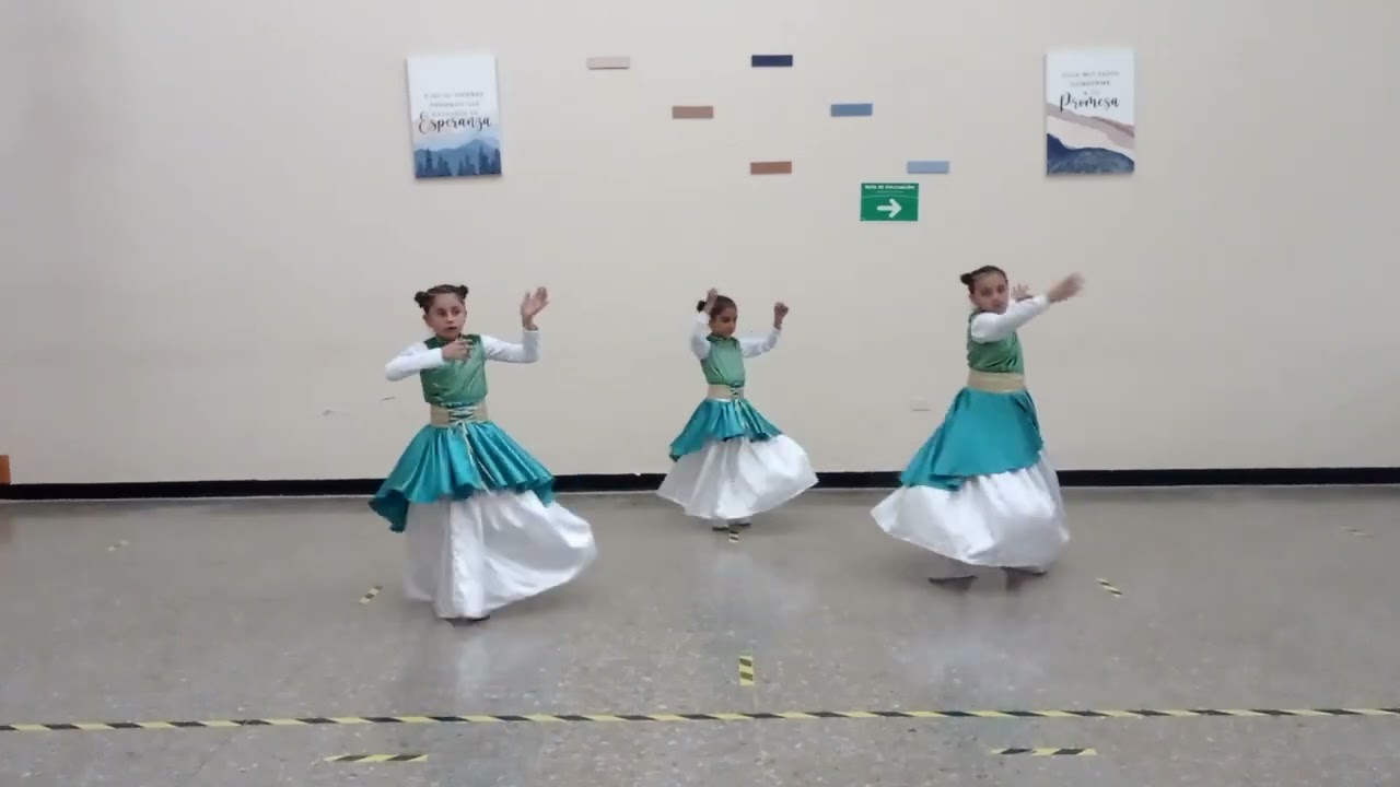 Eterno - Danza