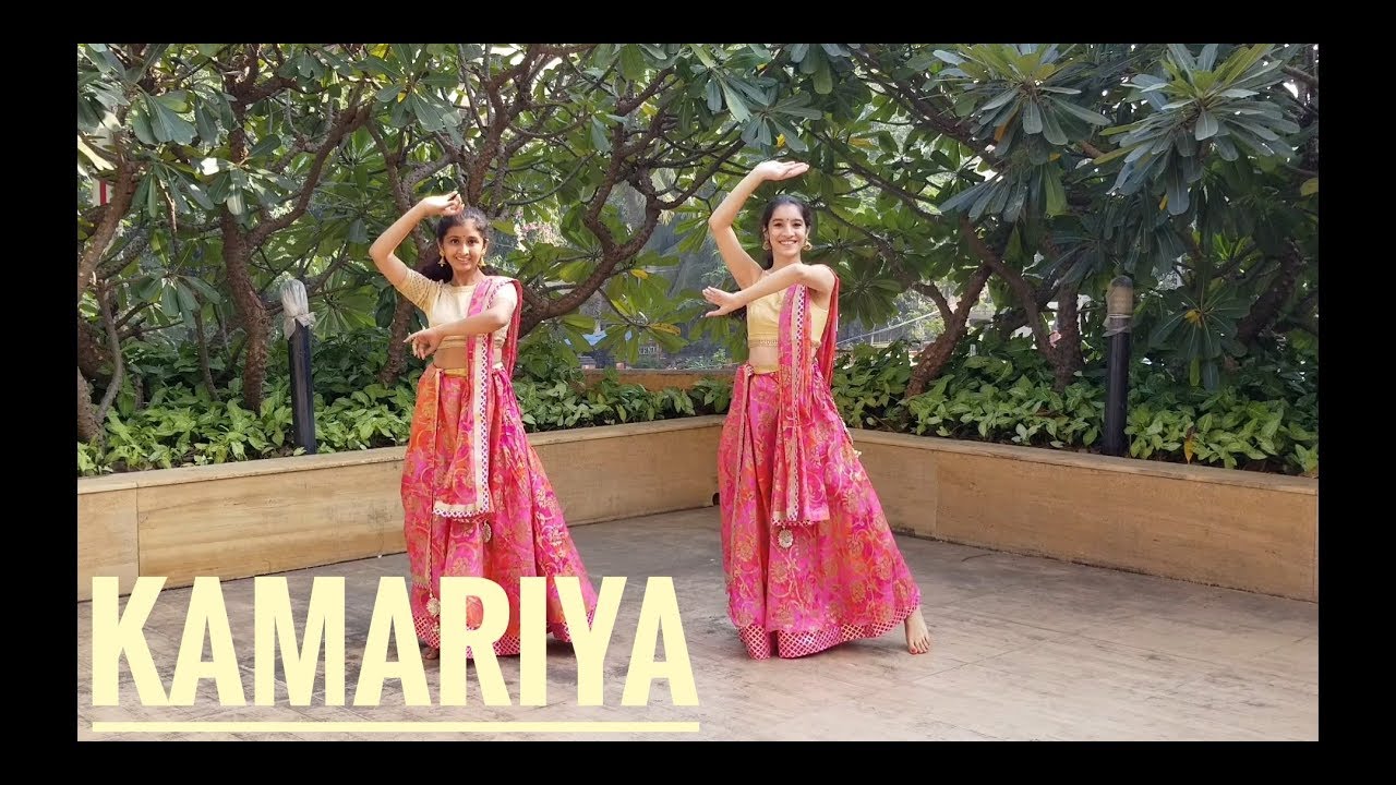 Kamariya- Mitron| Navratri Special| Garba Dance | Aradhita Maheshwari Ft. Rhea Trivedi