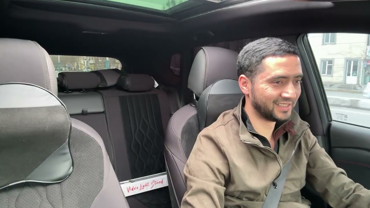 A DAY IN THE LIFE OF AN AVERAGE PERSON IN A CAR