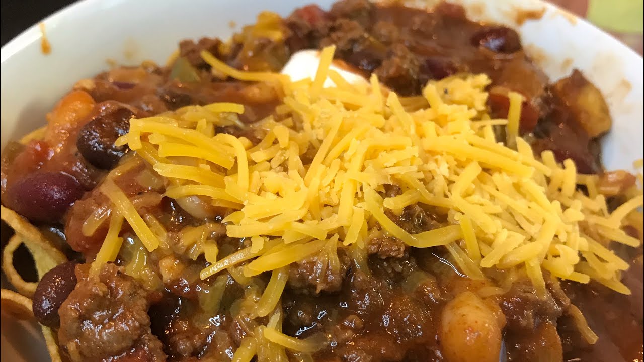 OLD SCHOOL HEARTY CHILI WITH BEANS (SUPER BOWL MENU ITEM)