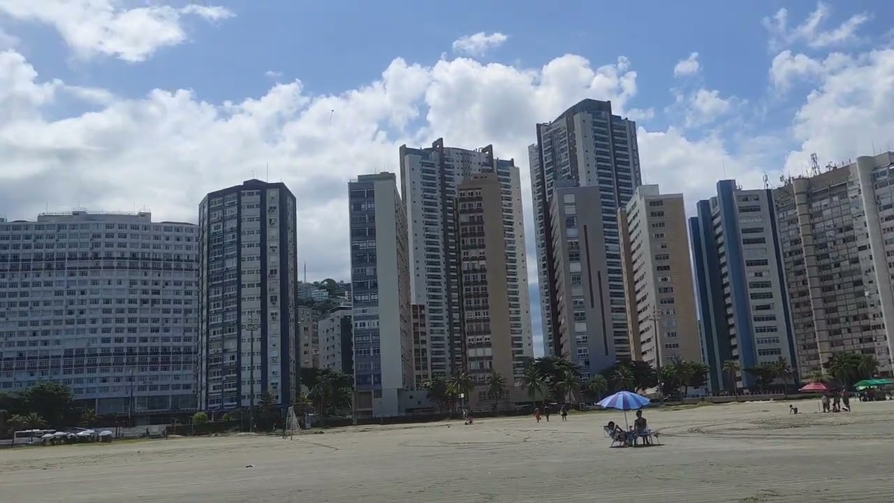 Second really beautiful beach in Santos 