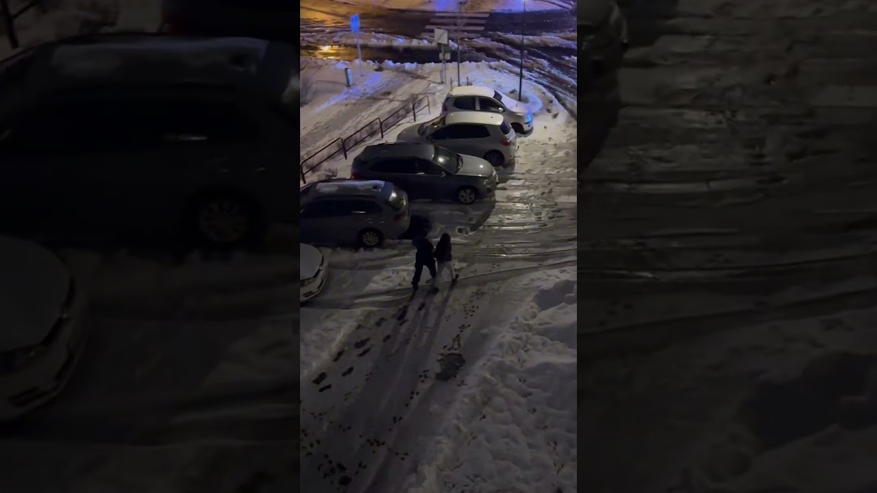 Polisen jagar 15 &aring;ringar i Bor&aring;s #f&ouml;rdig #svenskaklipp #bor&aring;s #polisen