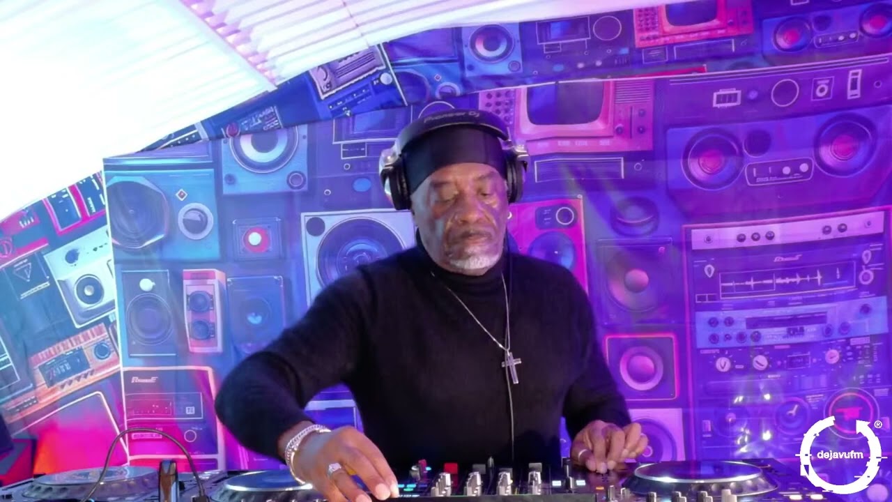 PT3 Househead London x DejaVu FM:Dennis Valentine & Paris Cesvette #DeepHouse #SoulfulHouse