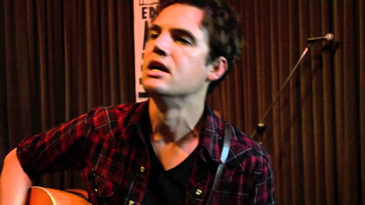 Tyler Hilton - 