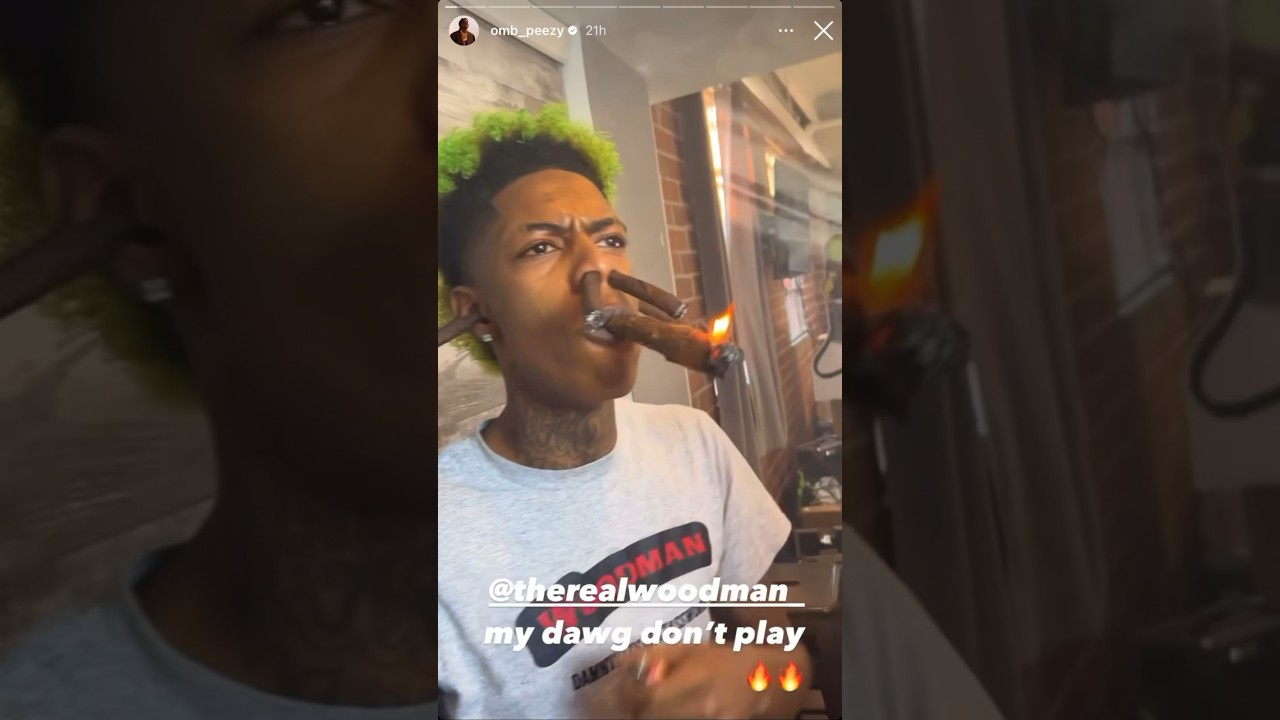 Guy Smokes The World Largest Blunt 😳& The World