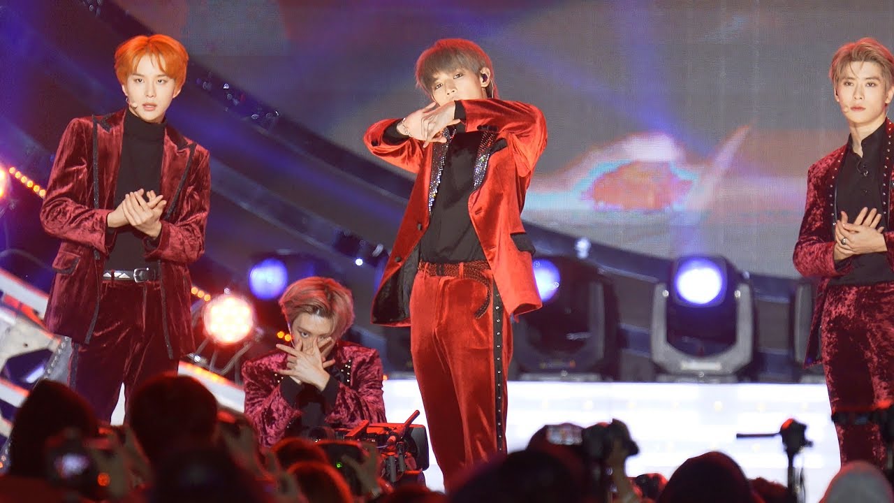 NCT 127 (엔시티 127) - 'Regular@181014 BBQ 콘서트 수원월드컵경기장 [ 4k Fancam/직캠] By TheGsd