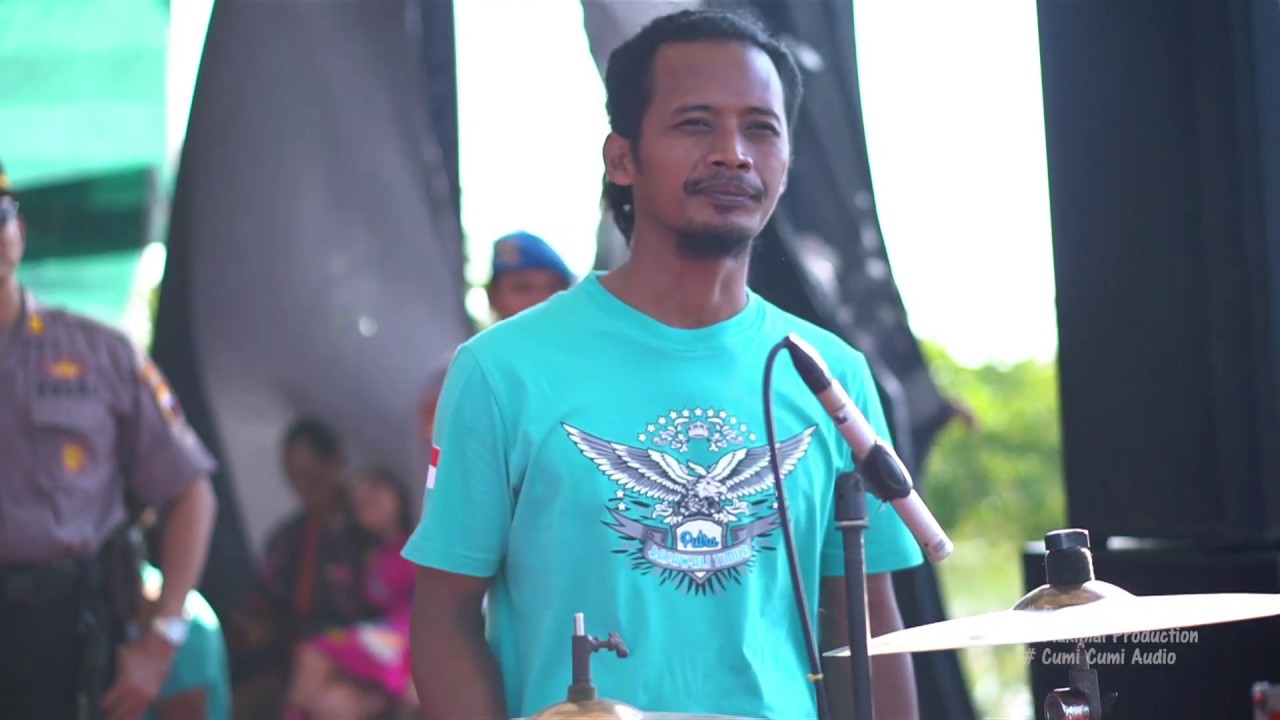 HARUSNYA AKU  - ARLIDA PUTRI || ADELLA PUTRA RAJAWALI