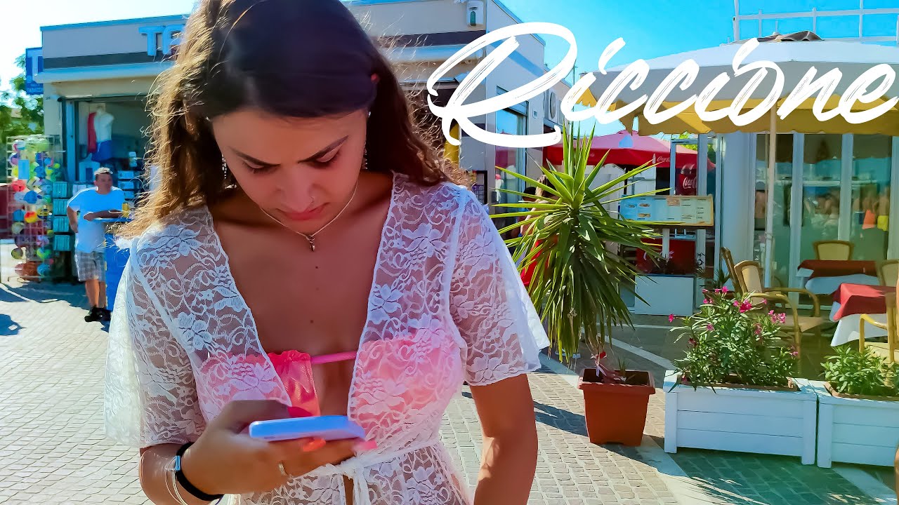 BEACH AND MUSIC IN RICCIONE. Italy - 4k Walking Tour around the City - Travel Guide. #Italy