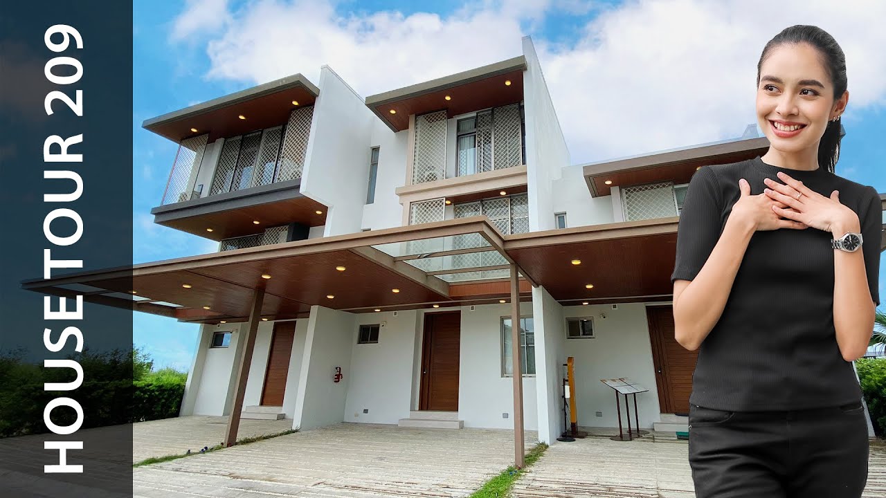 Inside an Eco-Friendly & Modern Home in Sevina Park