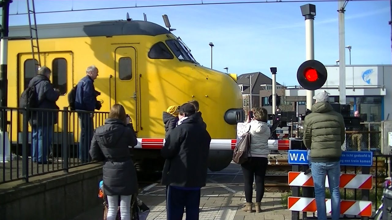 Spoorwegovergang Hoek van Holland Haven // Dutch railroad crossing