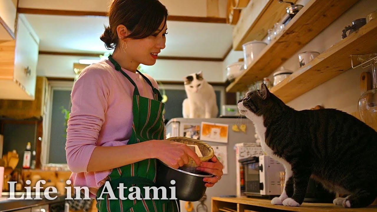 #134 Незагадочная тайна старого дома | Кошки, котацу и амазаке