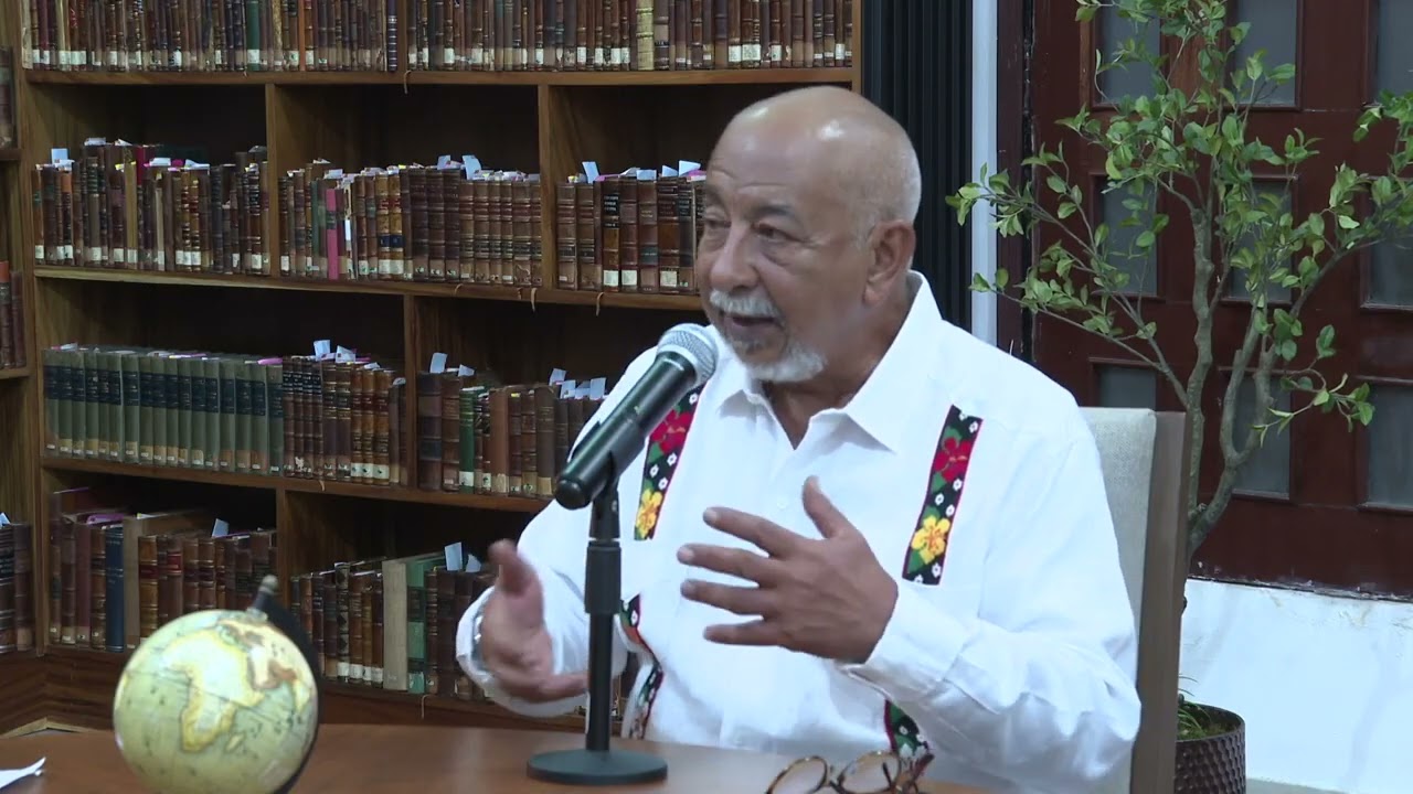 Conversatorio con el escritor cubano, Leonardo Padura Fuentes