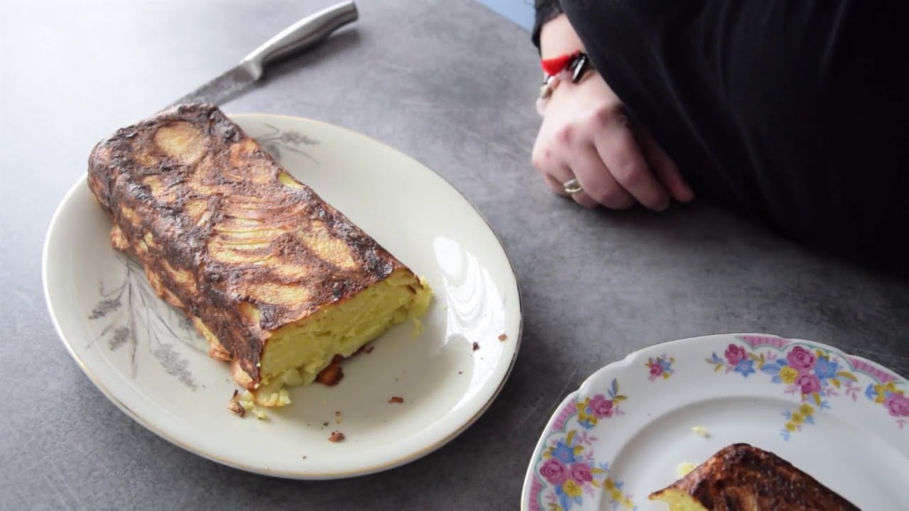 Un gâteau de pomme de terre 🥔🥔🥔