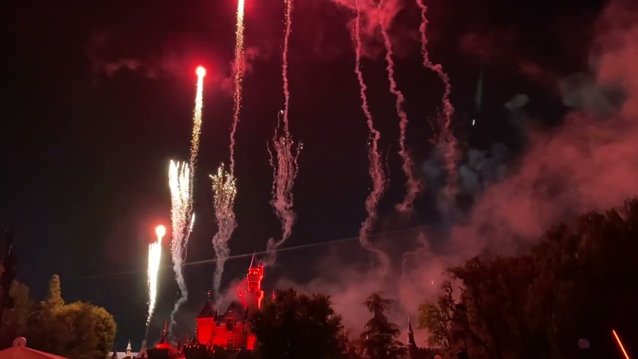 Star Wars: Celebrate The Nite Fireworks | Disneyland After Dark: Star Wars Nite | Disneyland Park