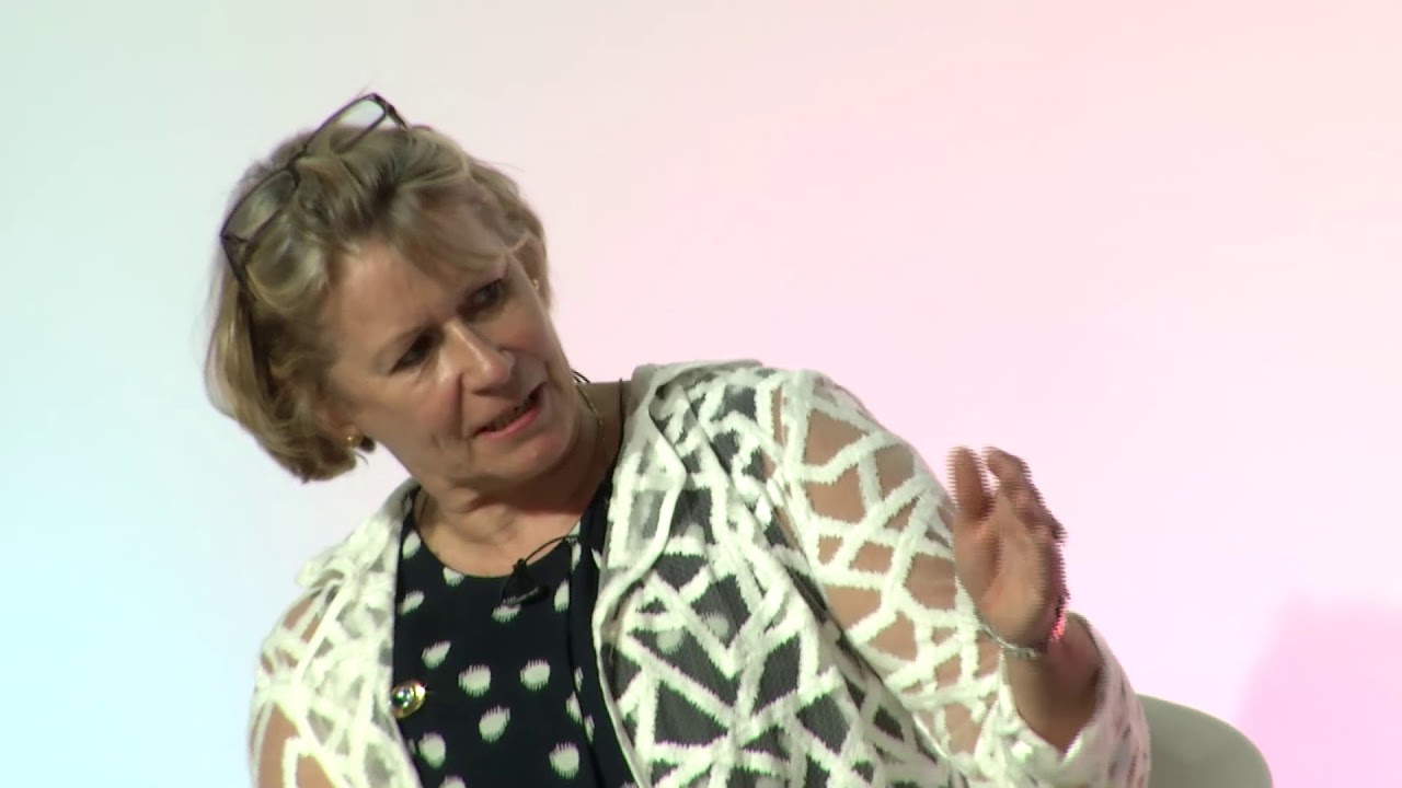 Teaching Excellence Summit 2018: physical or digital &ndash; future learning spaces?