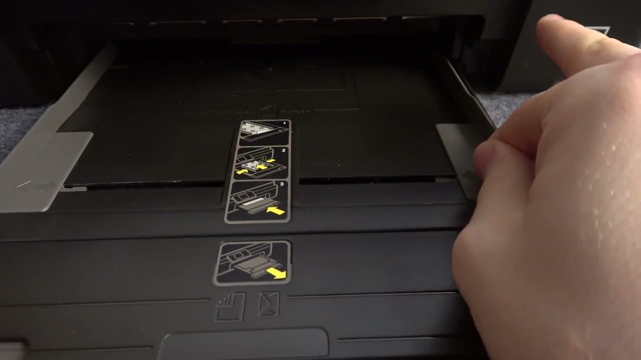 How to Insert Paper Into HP Photosmart 5520