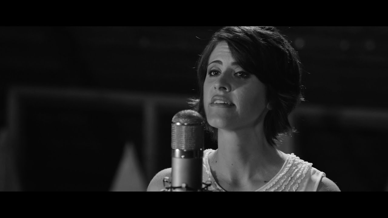 JJ Heller - If You Fall (Acoustic Performance)