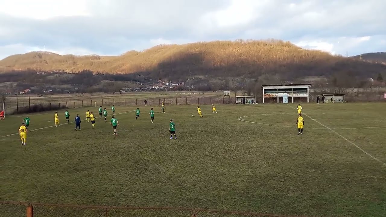 Rezumat Aurul Brad - Viitorul Soimus 4-0