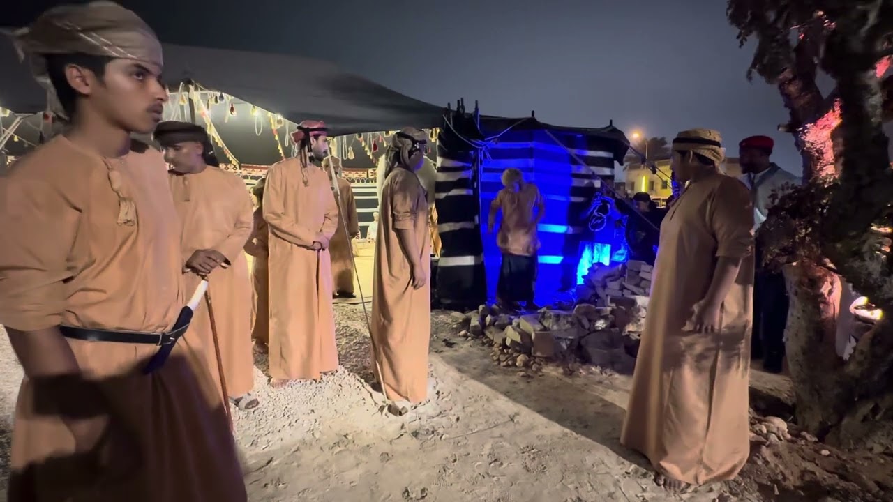 قافلة البضايع في مهرجان عودة الماضي في صلالة